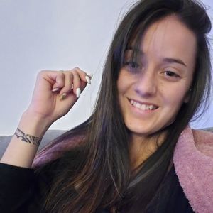 Meet your Posher, Roxanne